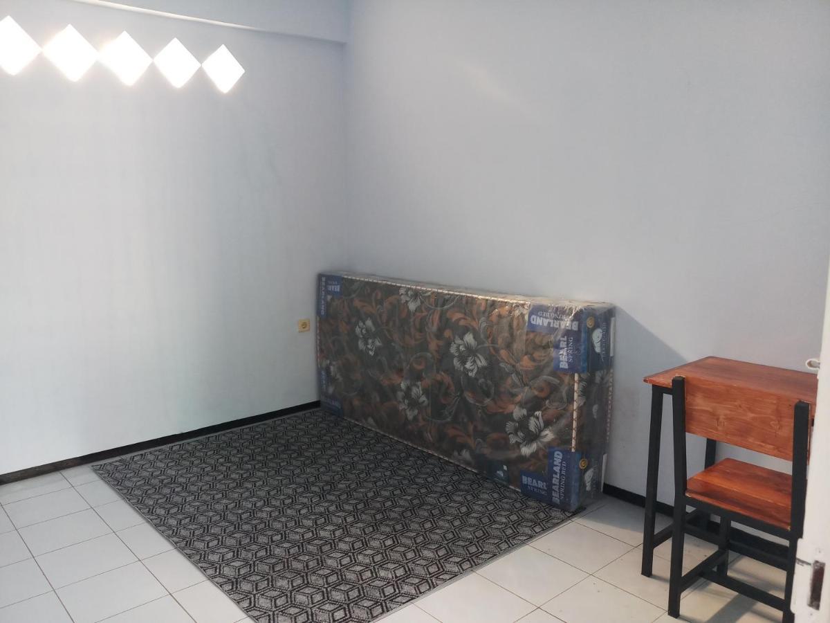 Welirang 20B Homestay - Max 2 Orang Per Kamar Malang Bagian luar foto